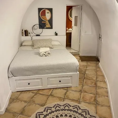 Ambrosia Hébergement de vacances Oia (Santorini)